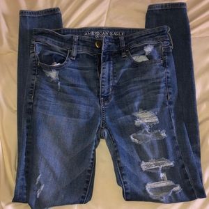 AMERICAN EAGLE JEANS